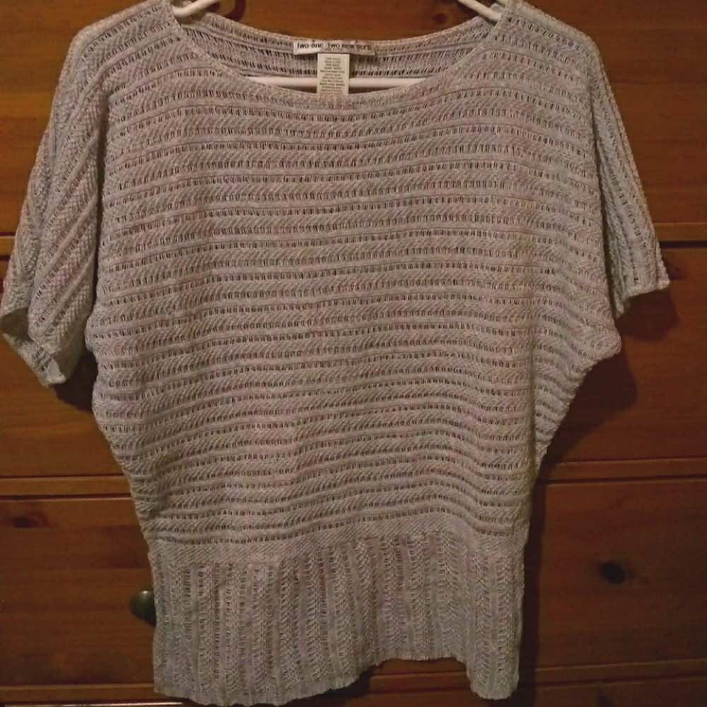 Two one two knit top, petite medium